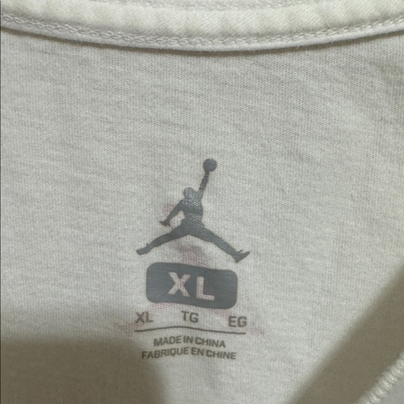 Air Jordan White Basketball Graphic T-Shirt XL - Picture 3 of 6